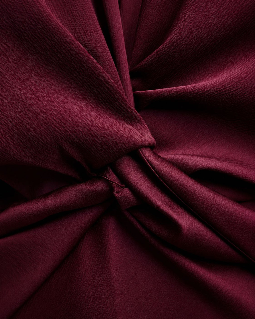 Vestido Satinado Nudo