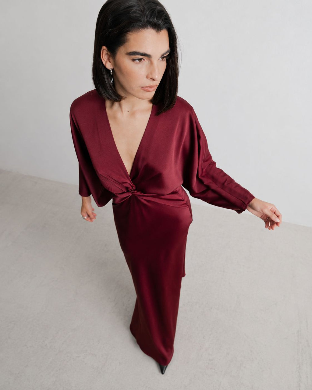 Vestido Satinado Nudo
