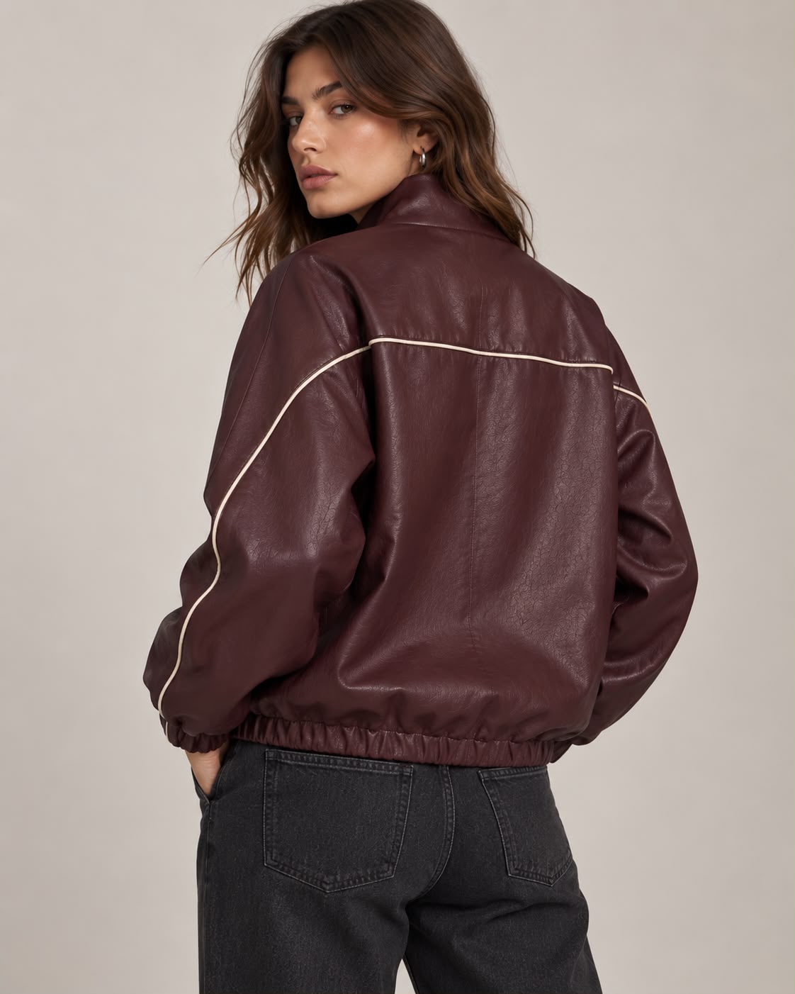 Chaqueta Bomber Efecto Piel con Ribetes