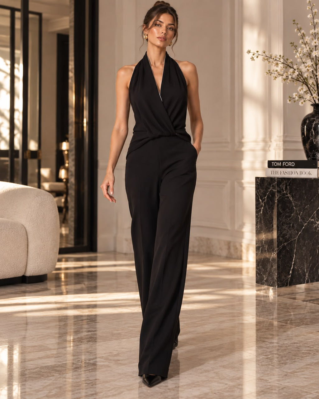 Mono Halter Negro con Espalda Abierta