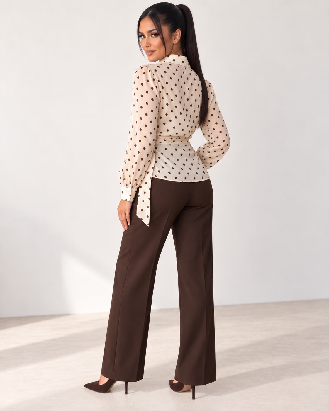 Blusa Cruzada de Lunares con Lazada